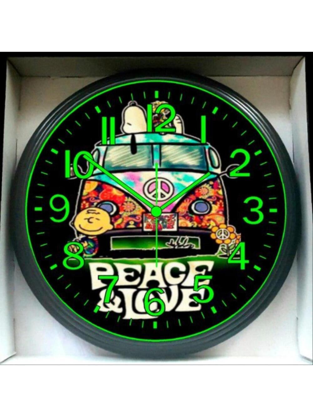 60 70s Retro VW Volkswagen Kombi Bus Snoopy And Woodstock Glow Dark Wall Clock